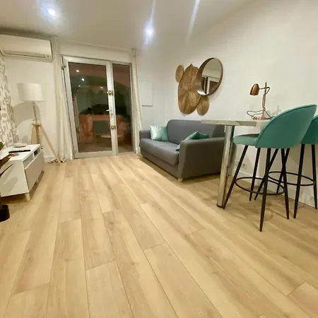 Bricka - 200m To The Beach, Parking, Clim, Terrace Appartement